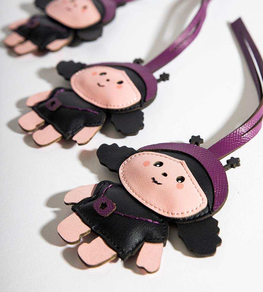 Fenbao Doll charm